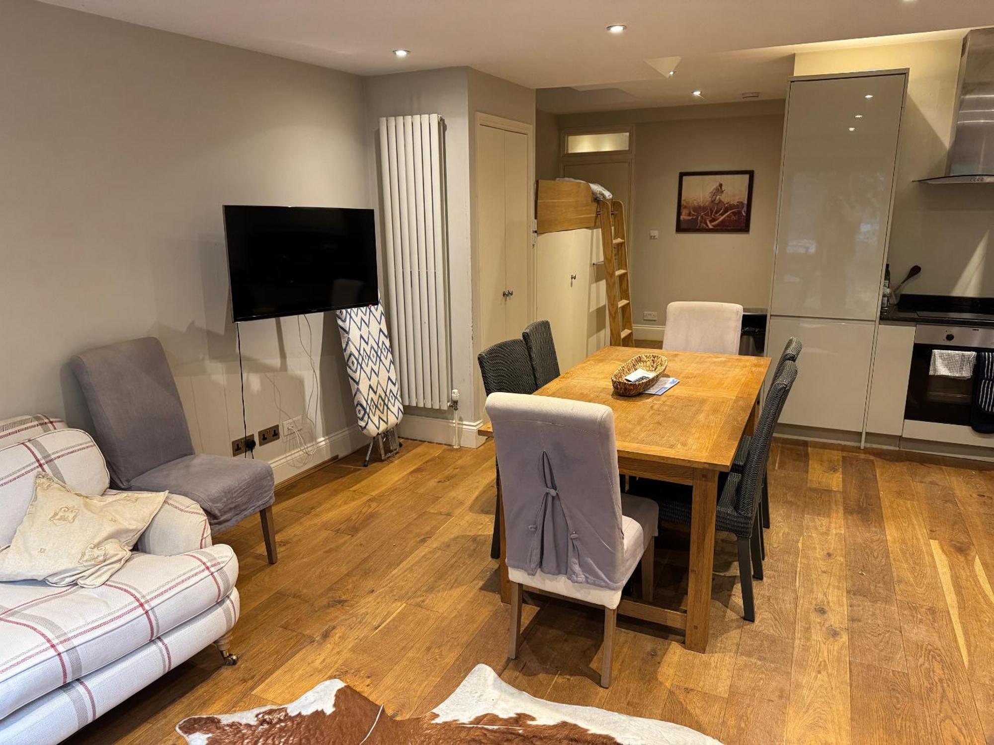 Spacious Flat With South Facing Garden Appartamento Londra